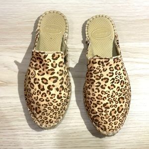 Free! Havaiana mule loafer leopard print size 6